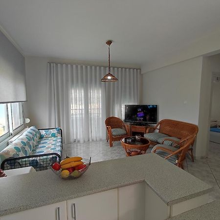 Maries Seaside Home Skala Marion Exterior foto